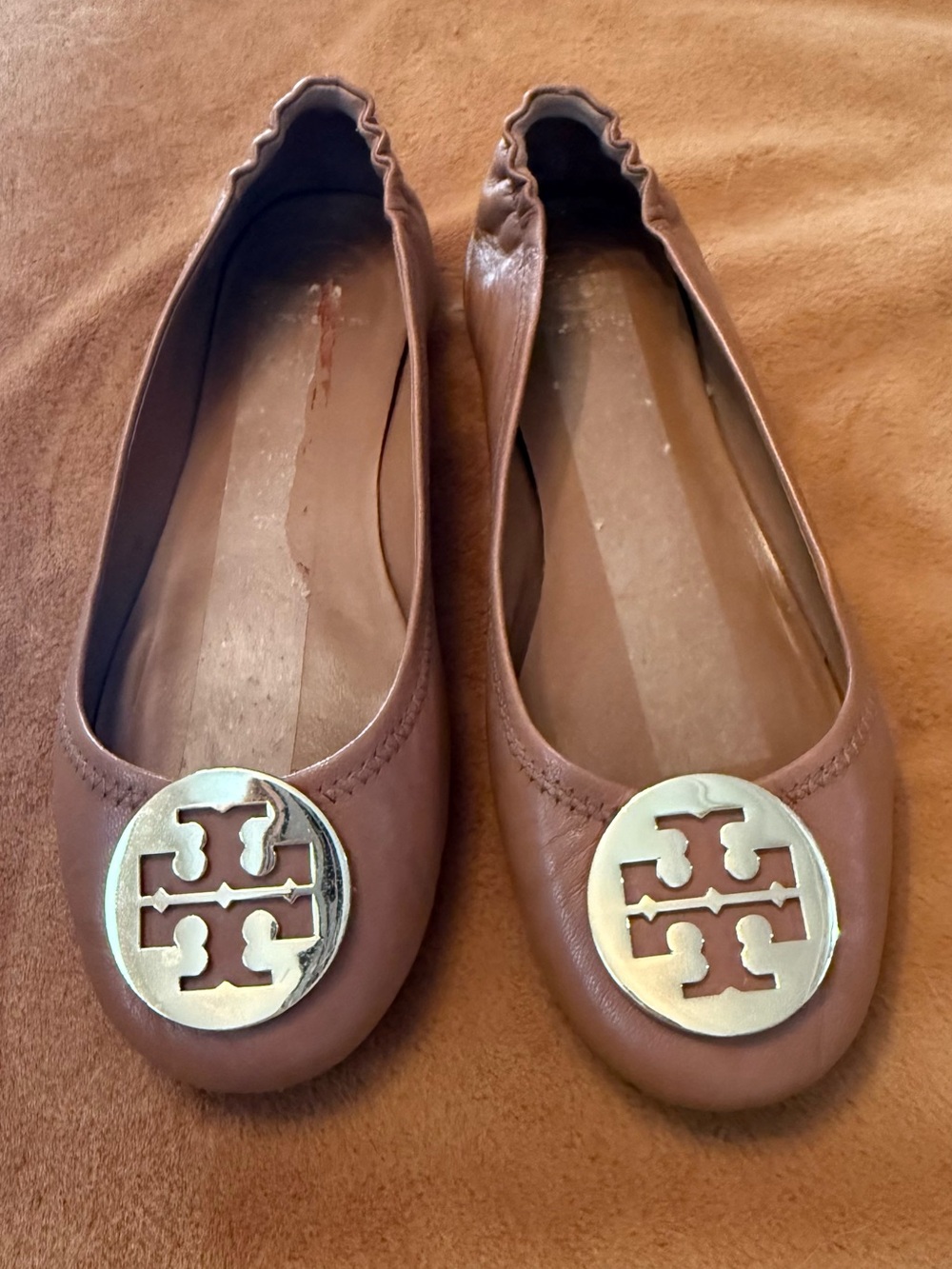 Tory Burch Chestnut/Beige Leather Logo Ballet Flats with Gold Emblems
